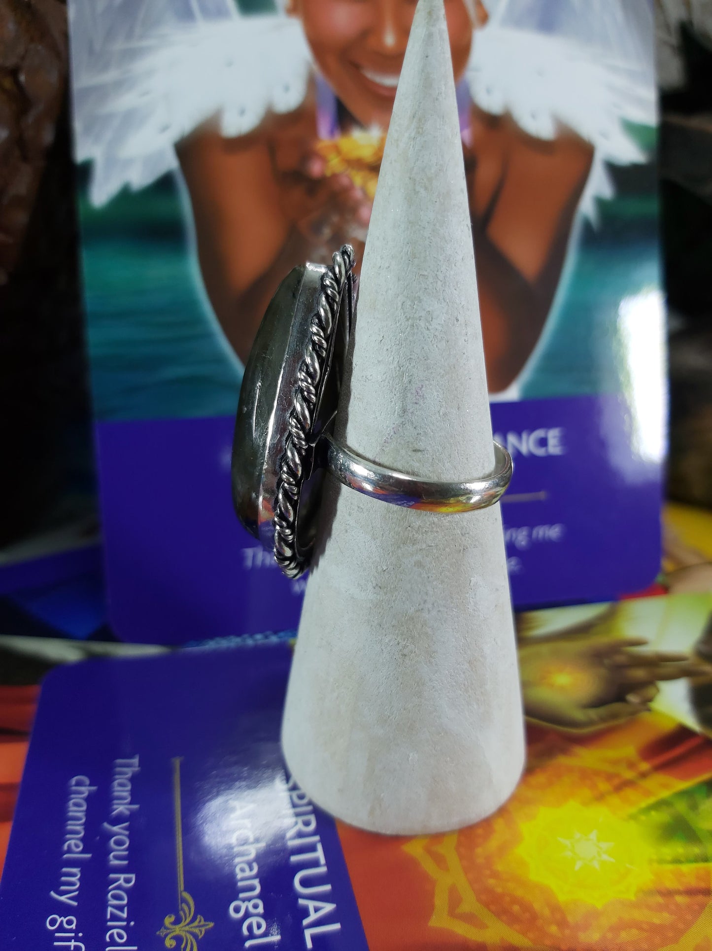 Labradorite Inner Spirit Ring Size US 8.5 (E168)