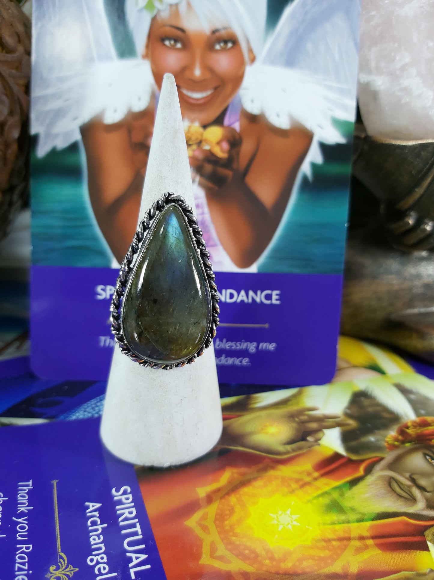 Labradorite Inner Spirit Ring Size US 8.5 (E168)