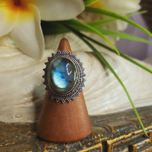 Labradorite Inner Spirit & Psychic Protection Gemstone Ring US 7.5 (E1695)