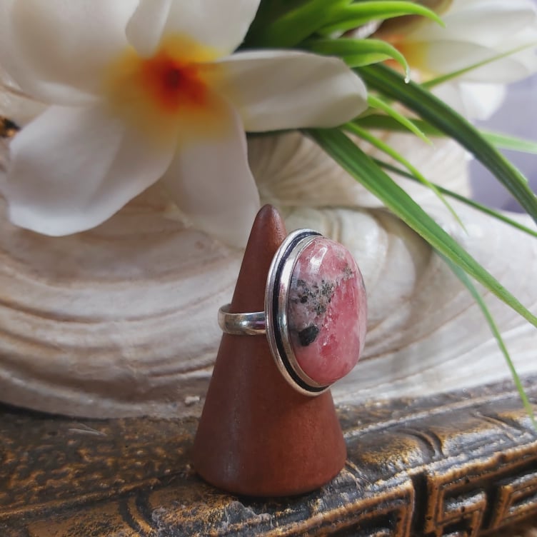 Rhodonite Self-Worth Ring US 6 (E1710)