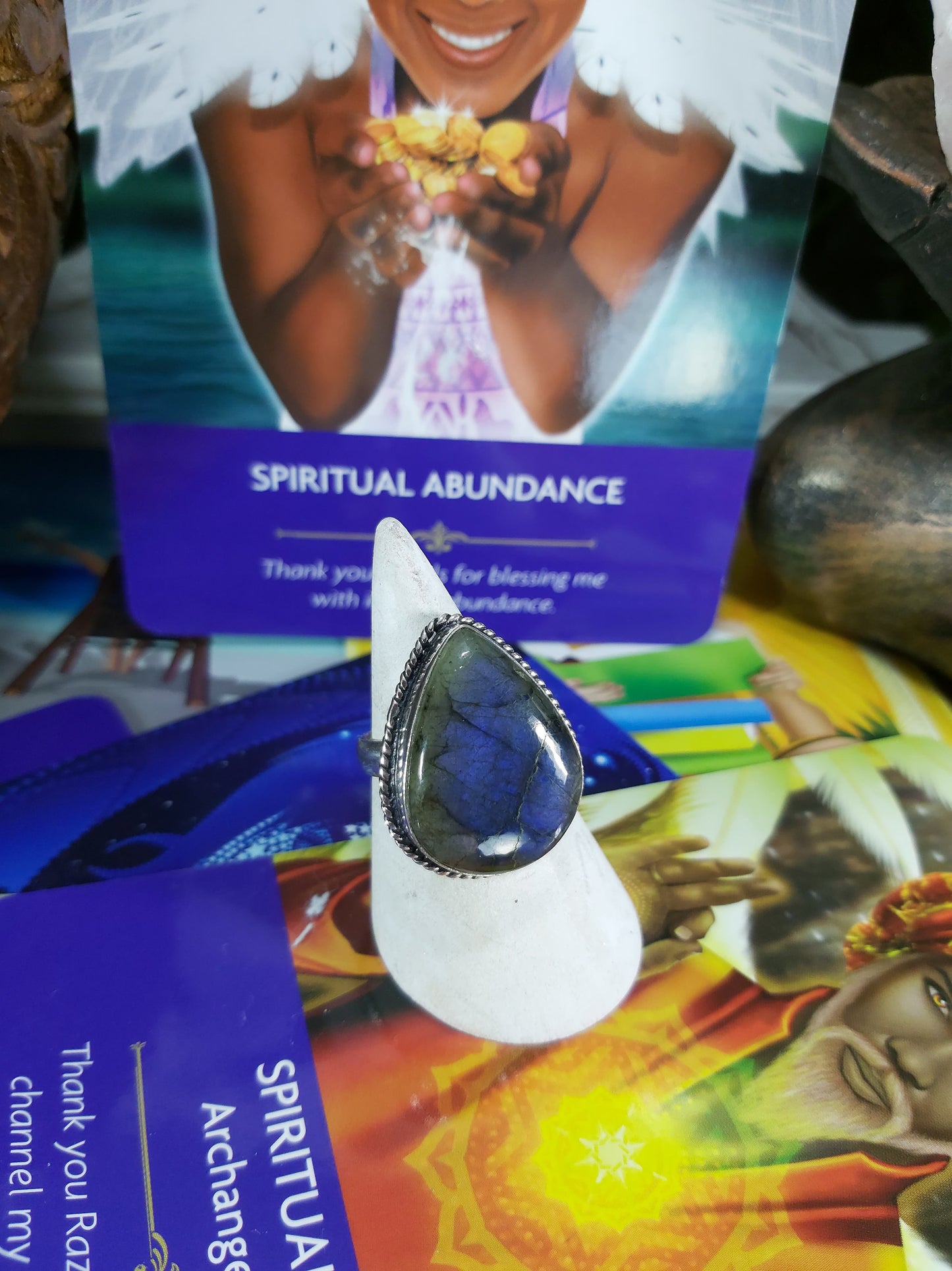 Labradorite Inner Spirit Ring Size US 8.5 (E172)