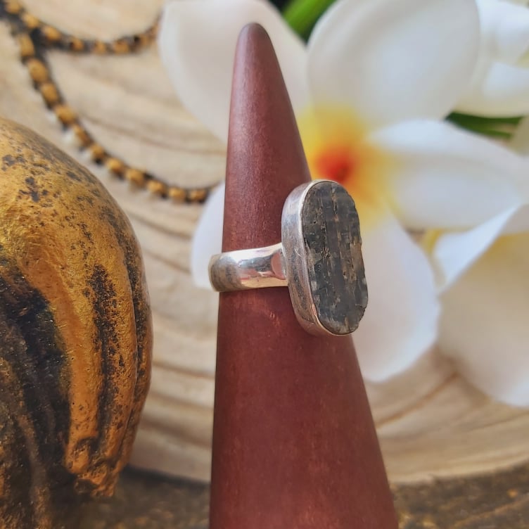 Kyanite Third Eye Chakra Gemstone Ring US 6 (E1746)