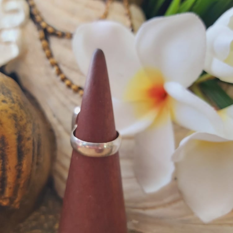 Kyanite Third Eye Chakra Gemstone Ring US 6 (E1746)