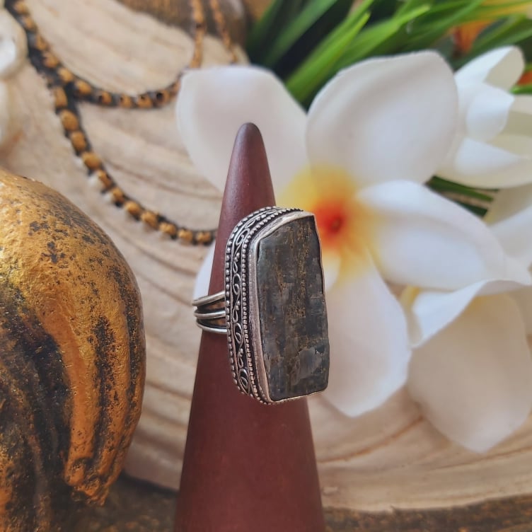 Kyanite Third Eye Chakra Gemstone Ring US 6 (E1747)