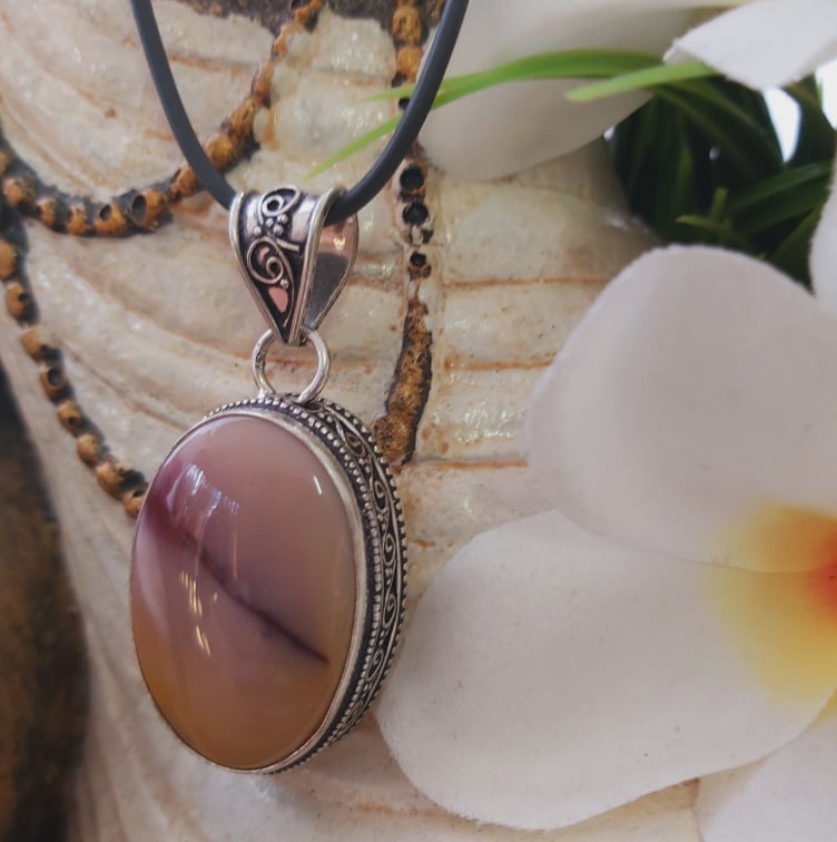 Mookaite Decision Making Gemstone Pendant (E1809)