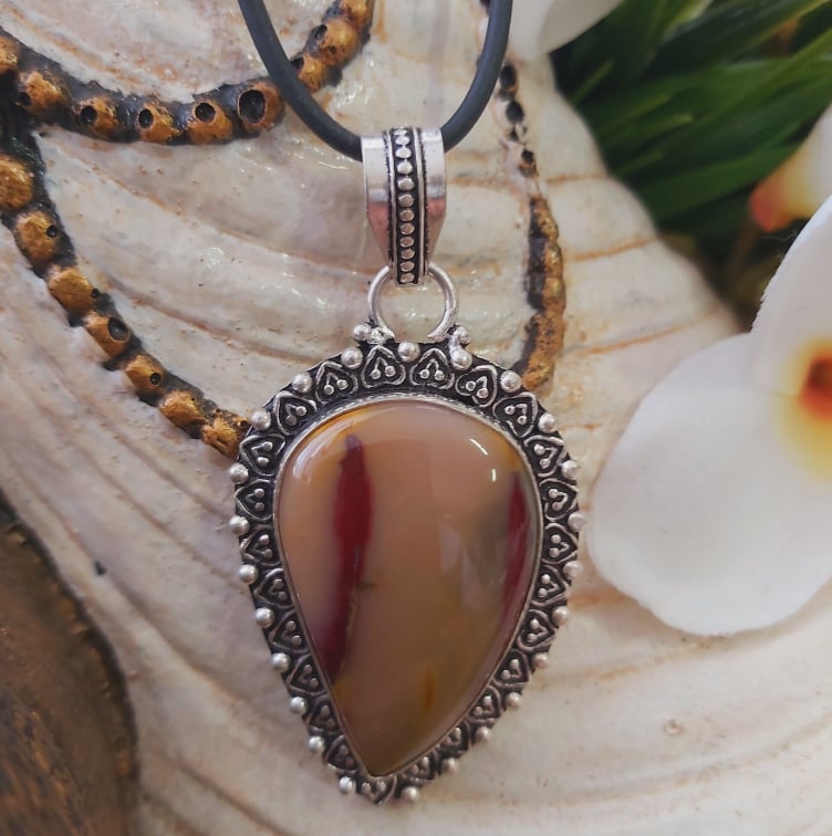 Mookaite Decision Making Gemstone Pendant (E1810)