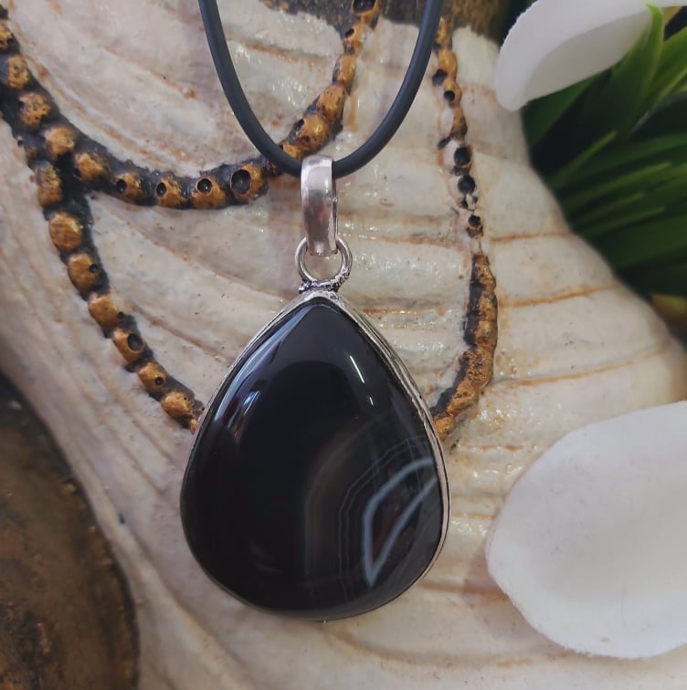 Agate Protection Gemstone Pendant (E1832)