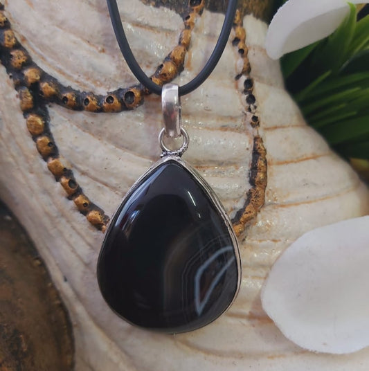 Agate Protection Gemstone Pendant (E1832)