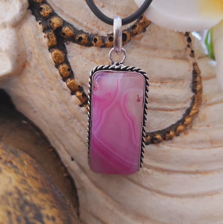 Agate Grounding & Protection Gemstone Pendant (E1888)