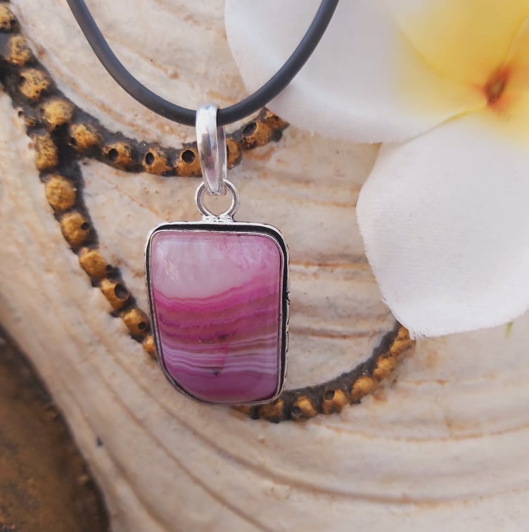 Agate Grounding & Protection Gemstone Pendant (E1907)