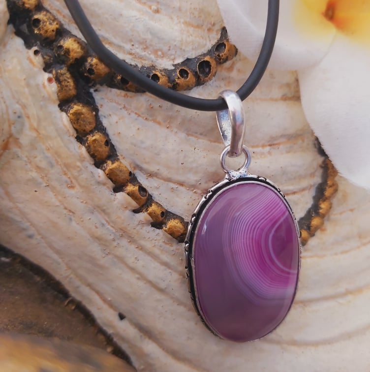 Agate Grounding & Protection Gemstone Pendant (E1908)