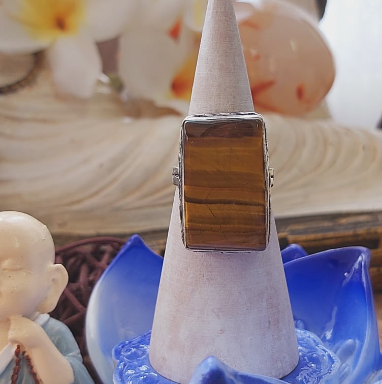 Tiger Eye Earth Star Gemstone Ring Size US 9.5 (E2026)