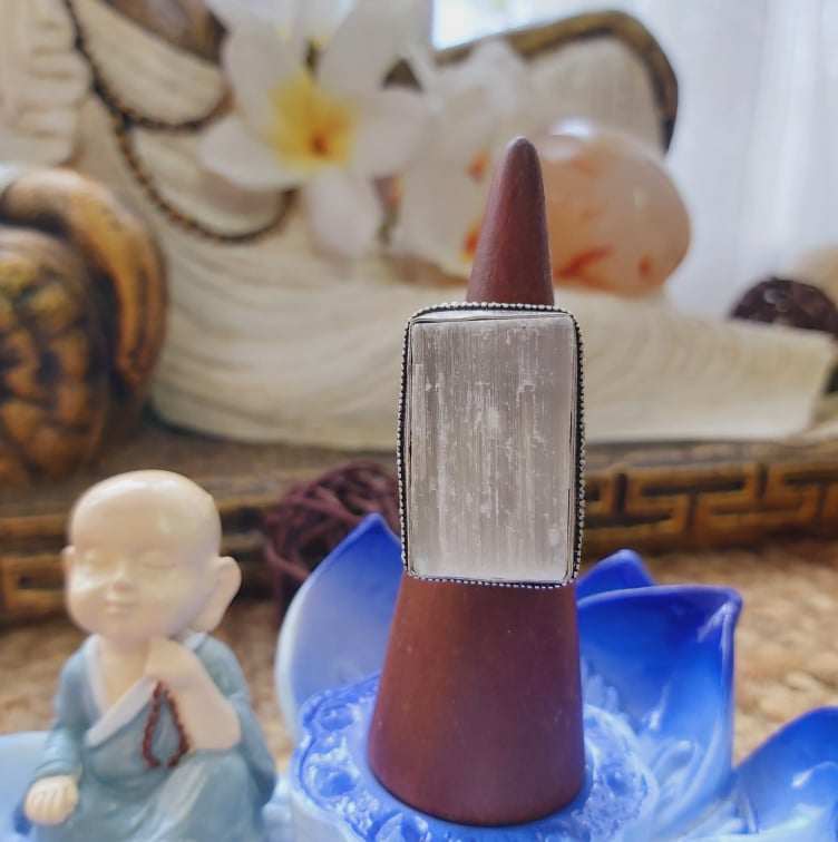 Selenite Third Eye Ring  Size US 8.5 (E2035)