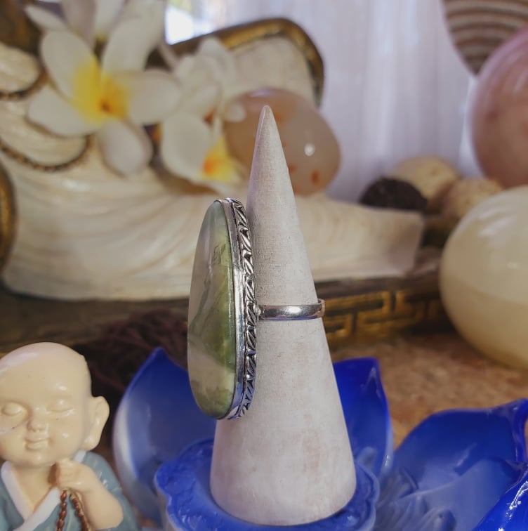 Larsonite Spiritual Grounding Gemstone Ring Size US 8.5 (E2055)