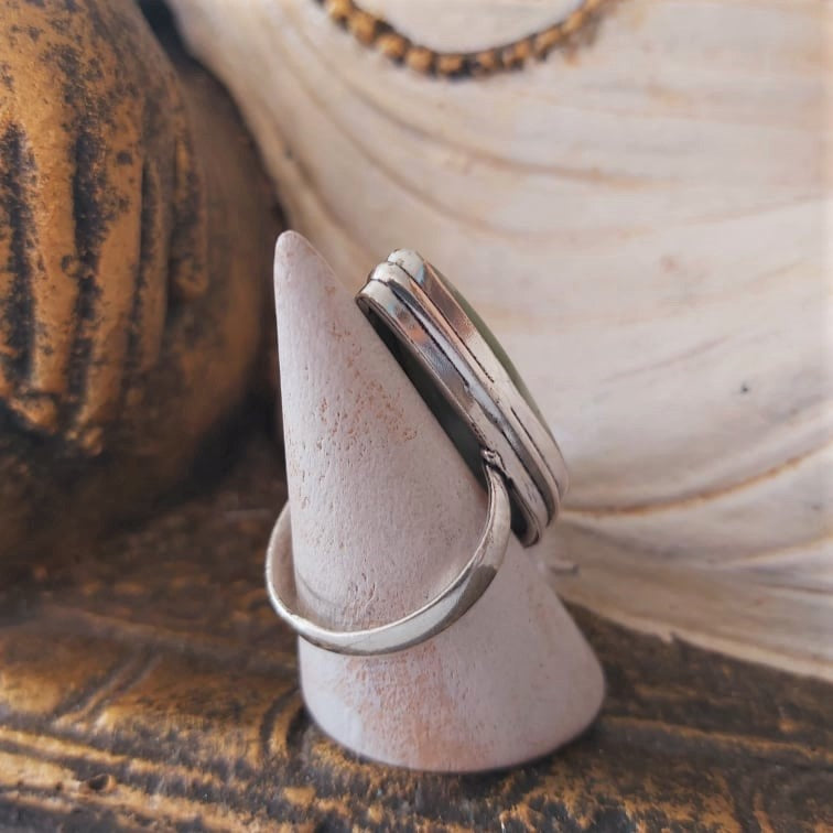 Larsonite Spiritual Grounding Gemstone Ring Size US 9.5 (E2370)