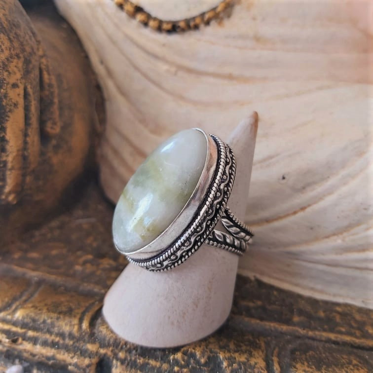 Larsonite Spiritual Grounding Gemstone Ring Size US 10 (E2371)