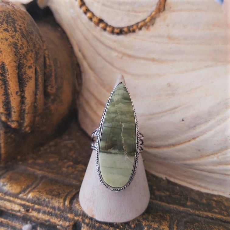 Larsonite Spiritual Grounding Gemstone Ring Size US 10 (E2373)