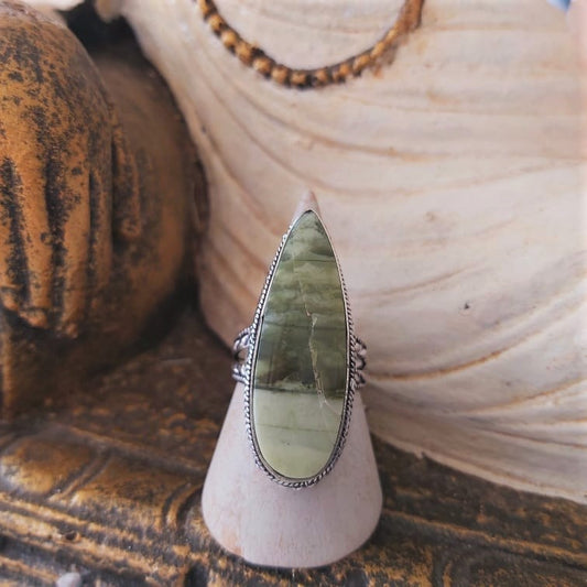 Larsonite Spiritual Grounding Gemstone Ring Size US 10 (E2373)
