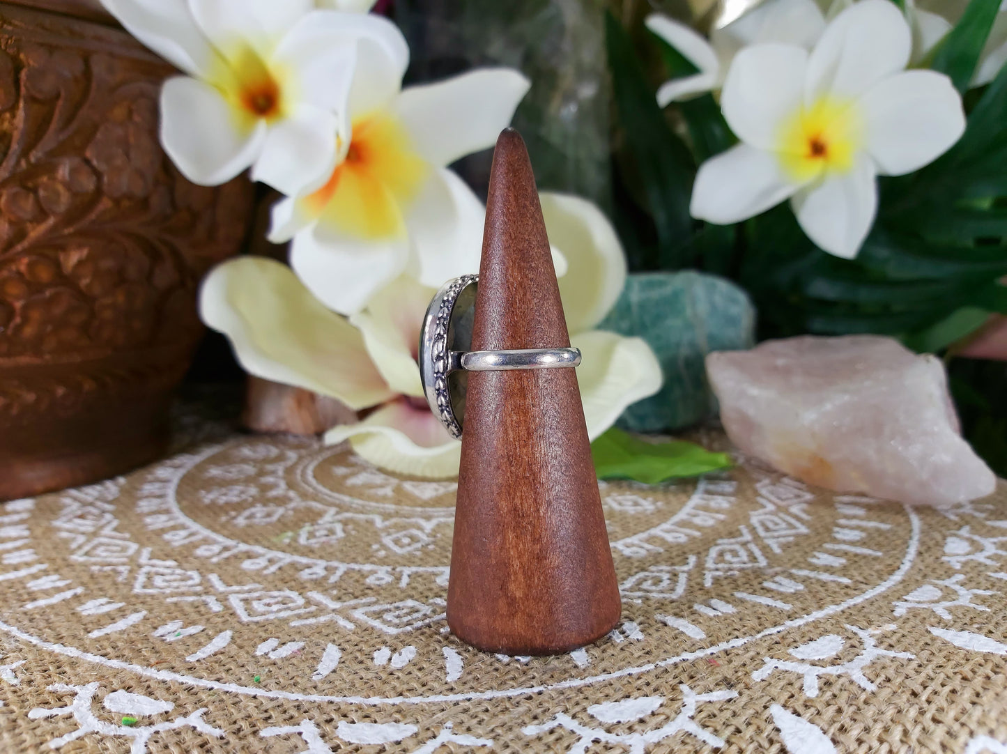 Labradorite Inner Spirit Gemstone Ring Size US 7.5 (E748)