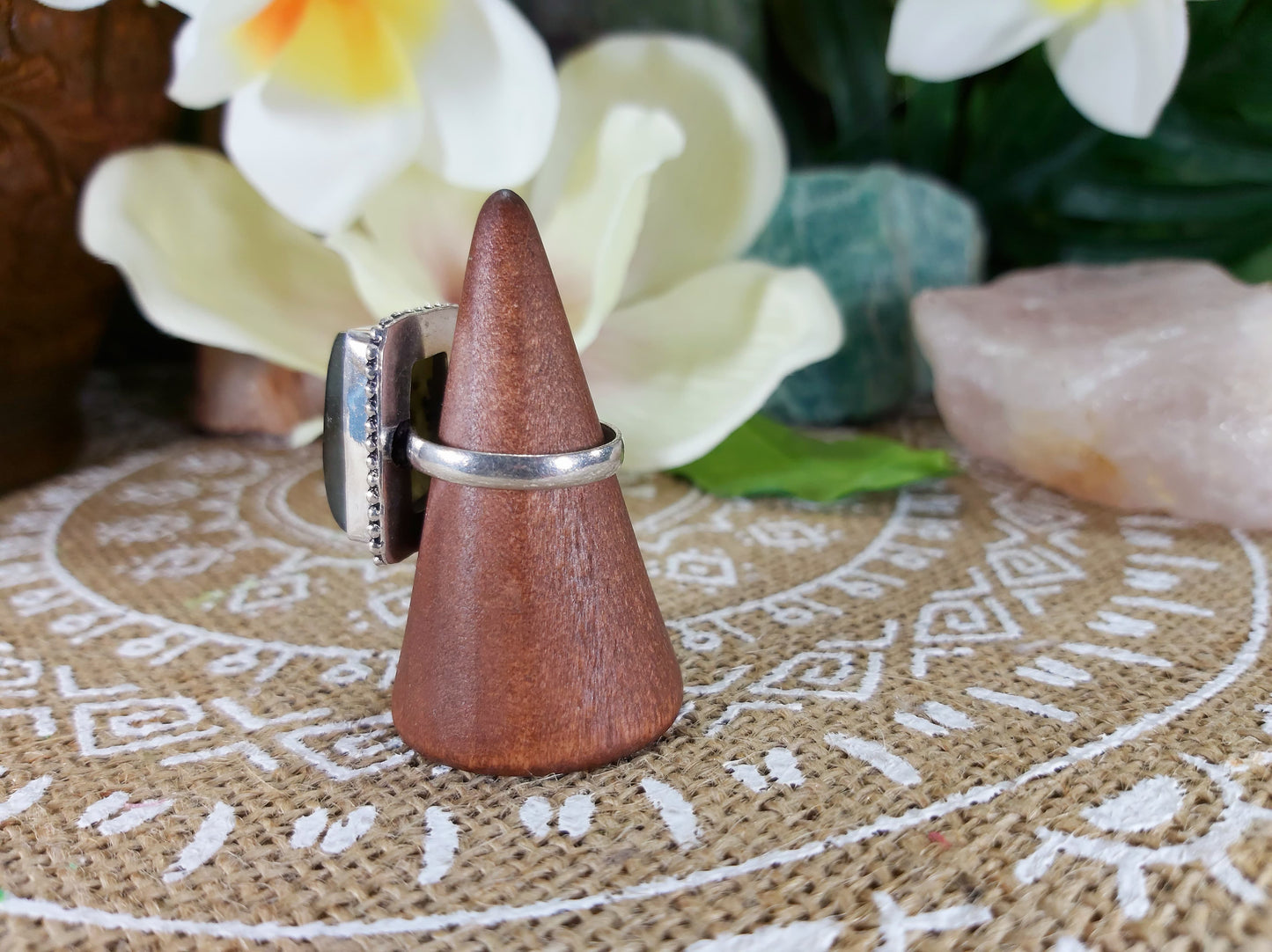 Labradorite Inner Spirit Gemstone Ring Size US 7.5 (E752)