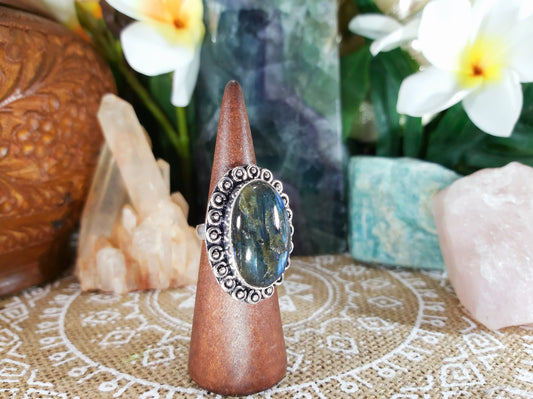 Labradorite Inner Spirit Gemstone Ring Size US 9 (E759)