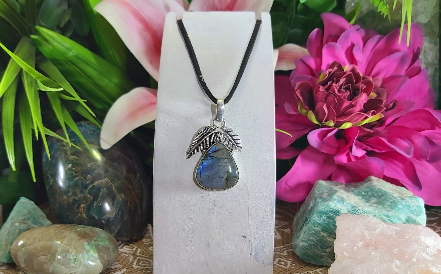 Labradorite Intuition & Protection Pendant (E989)