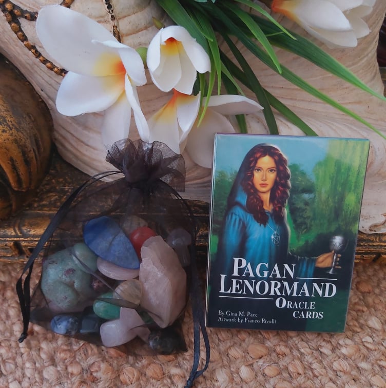 22 Gemstone Pack with FREE Mini Tarot Deck (FT29)