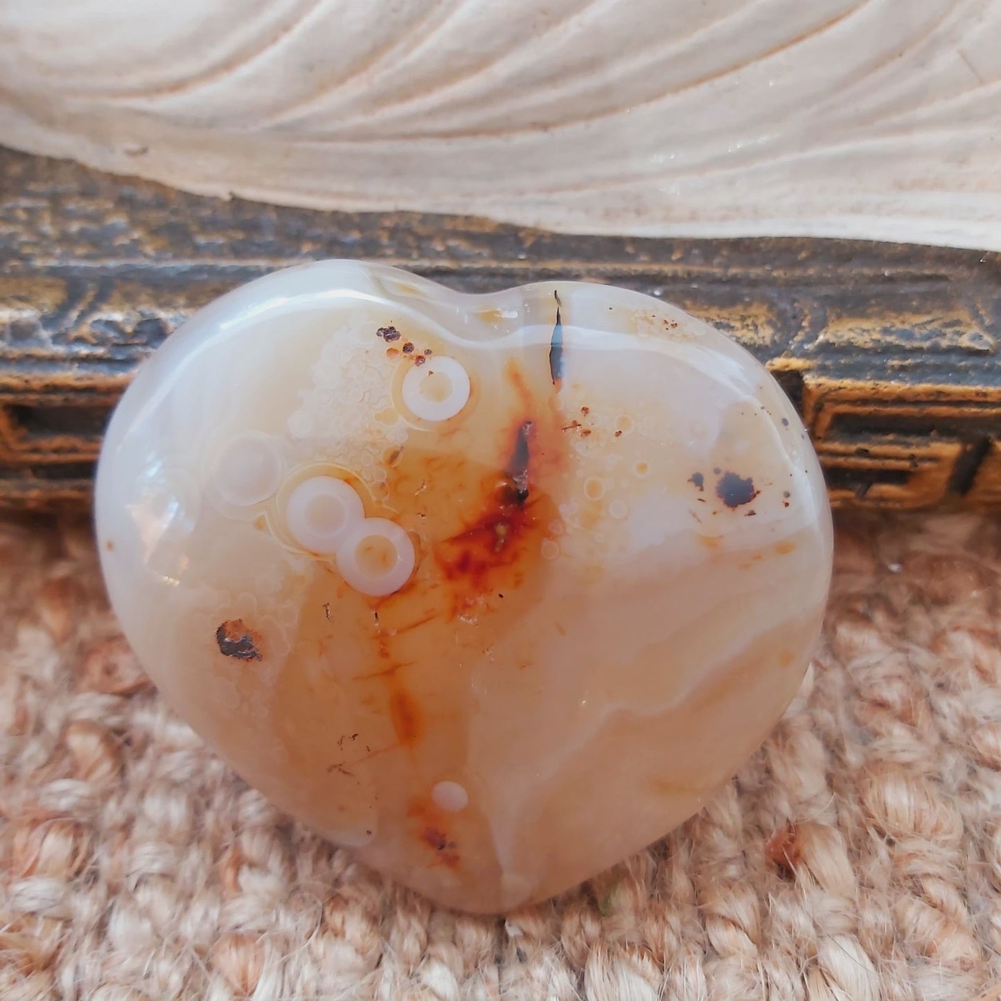 Heart Agate Crystal Gemstone 163 gms  (GEM141)