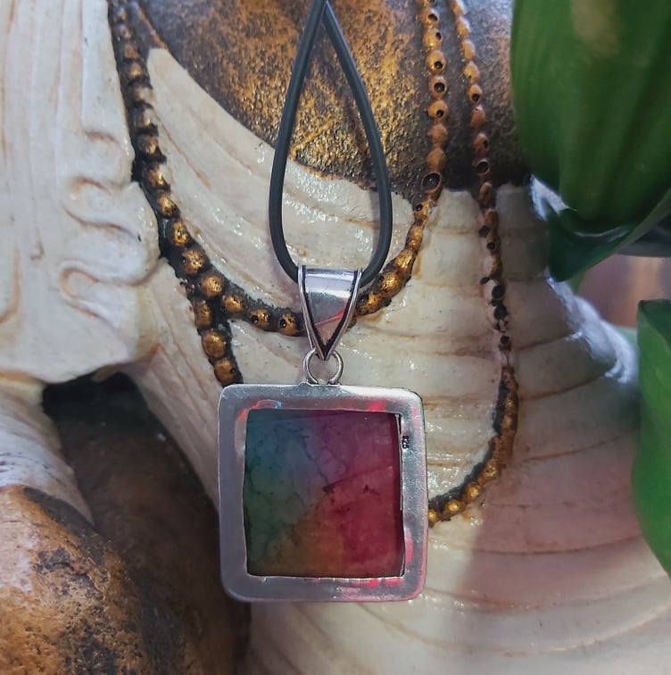 Rainbow Agate Grounding Gemstone Pendant (E2131)