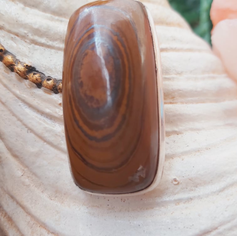 Tiger Eye Gemstone Pendant Necklace (E2270)