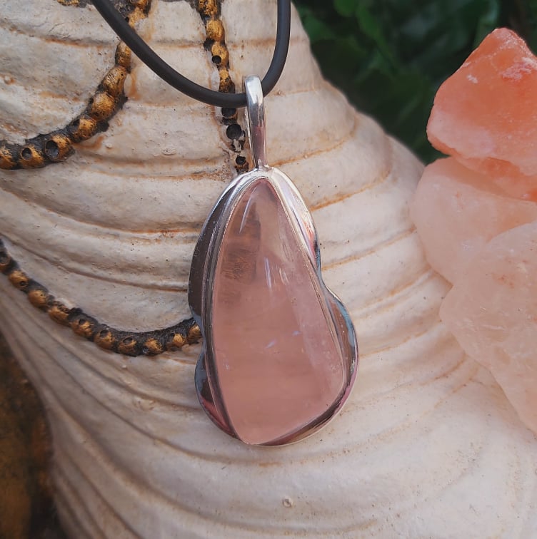 Rose Quartz True Love Gemstone Pendant (E2274)