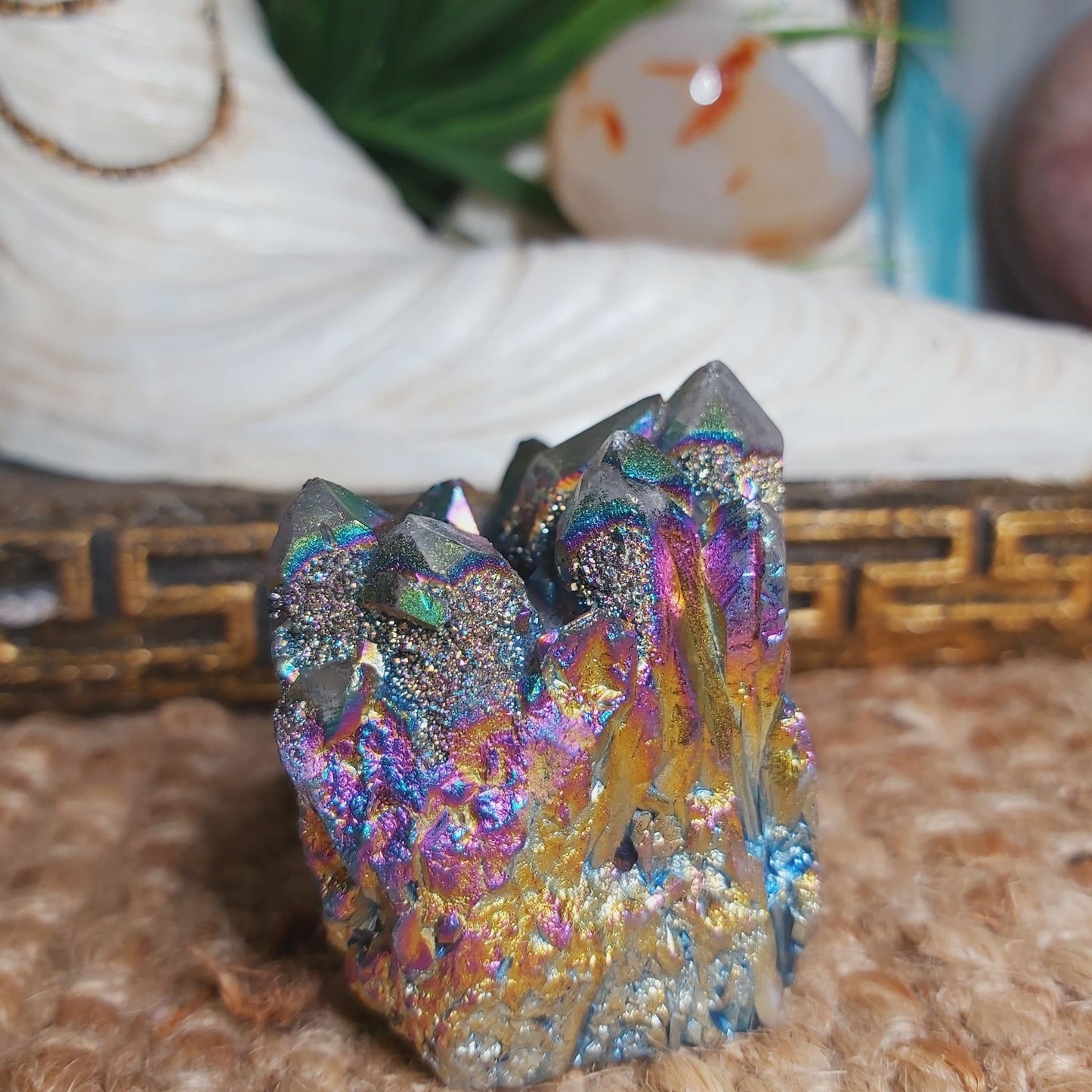 Titanium Aura Quartz Gemstone 241 gms (GEM131)