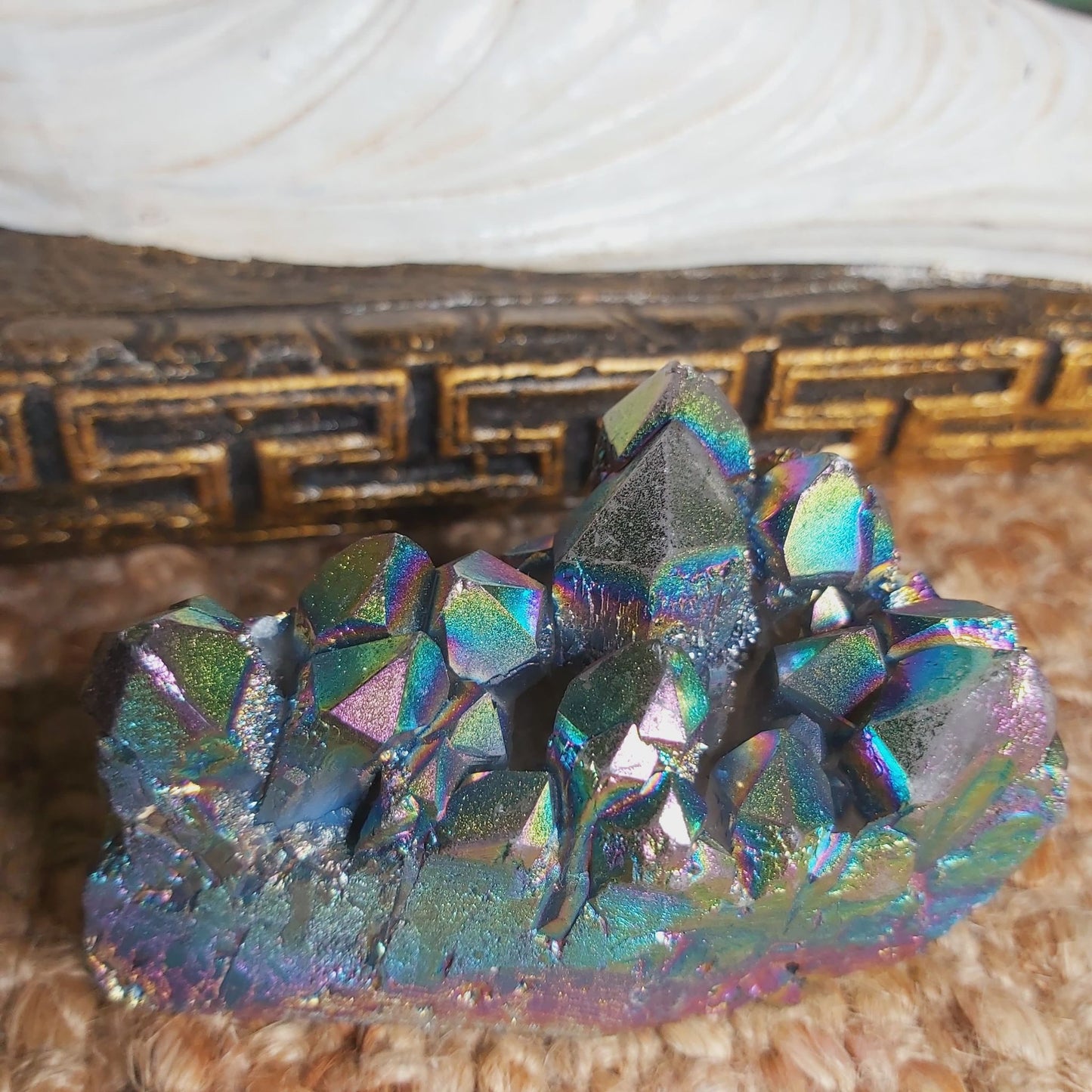 Titanium Aura Quartz Gemstone 241 gms (GEM131)