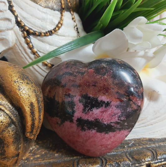 Rhodonite Heart Crystal 437 gms (GEM243)