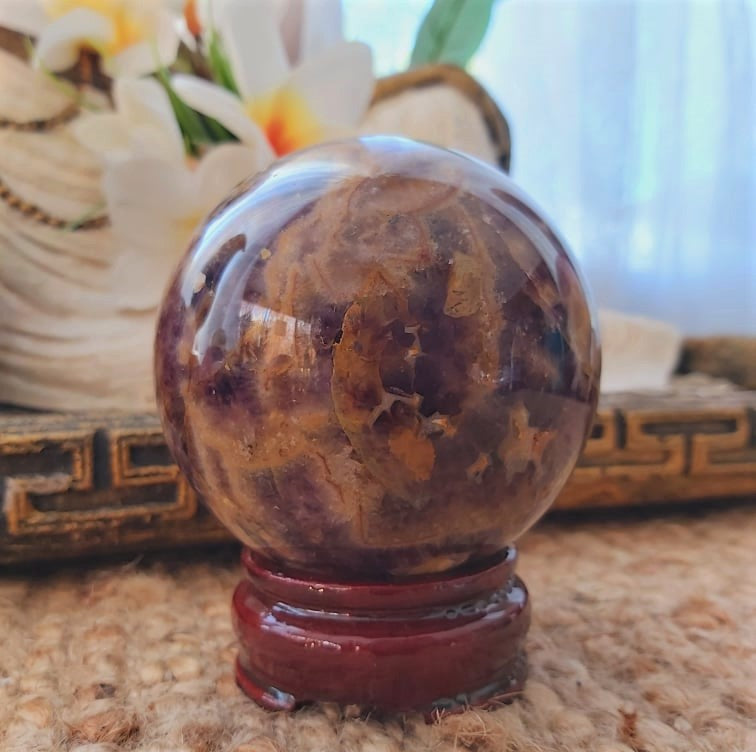 Chevron Amethyst Protection Goddess 650 gms (GEM278)