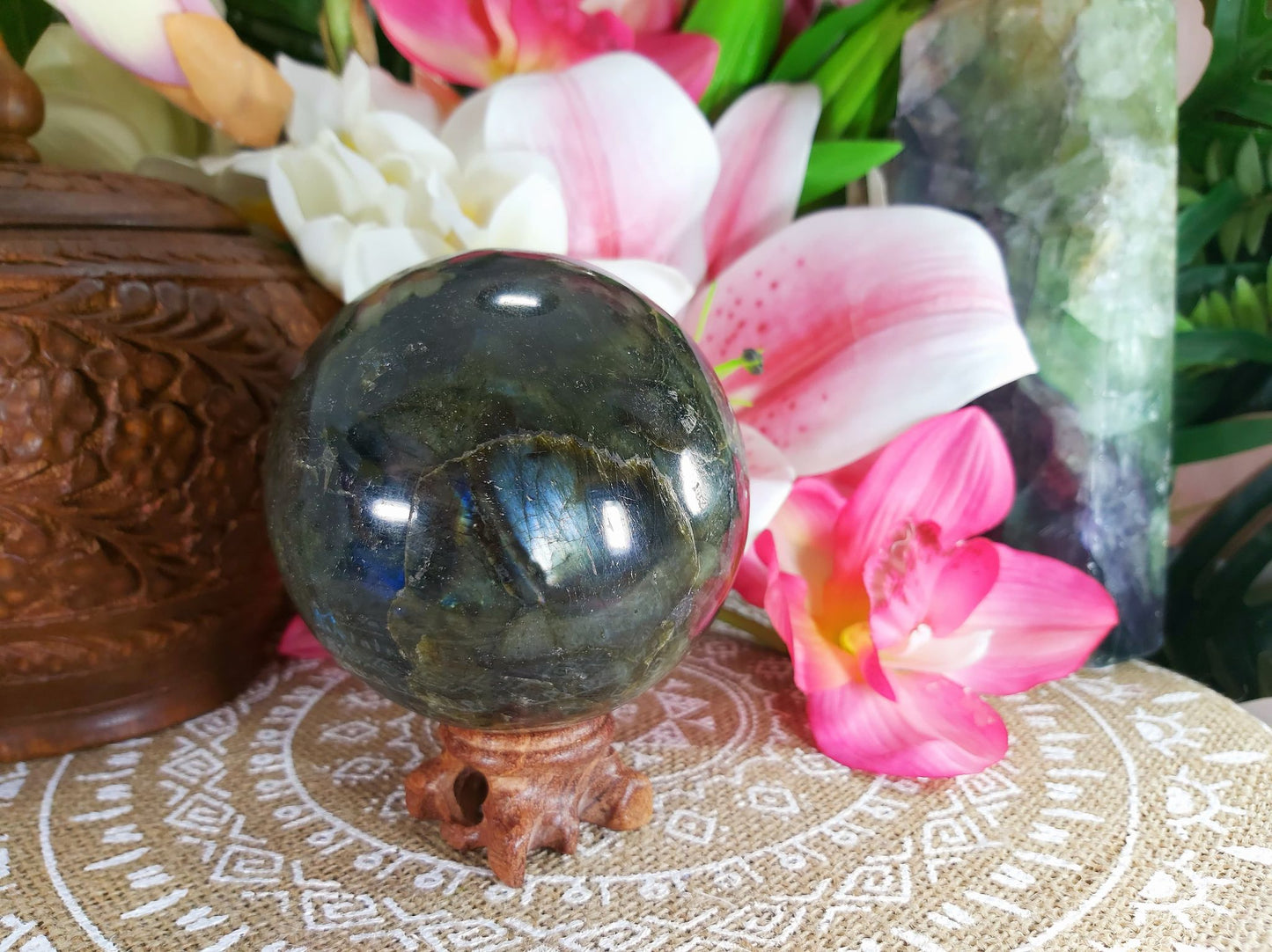 Labradorite Crystal 922 gms (GEM62)