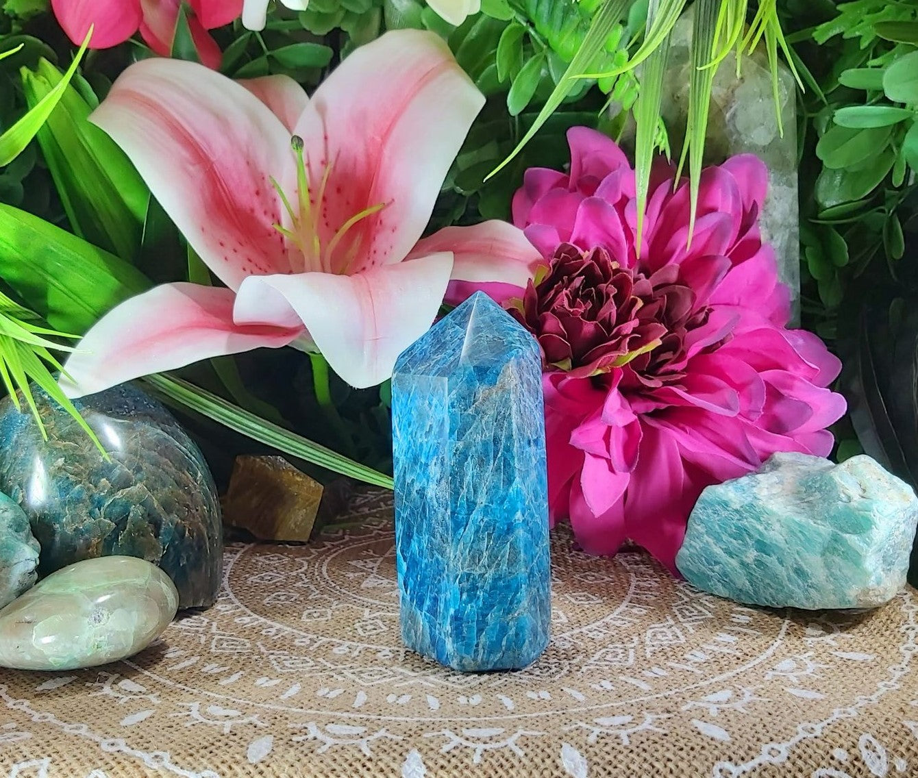 Apatite Third Eye Chakra Gemstone 344 gms (GEM86)