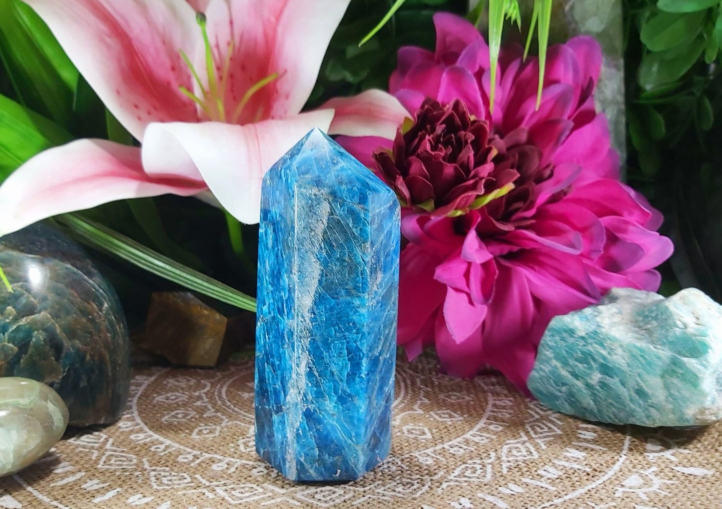 Apatite Third Eye Chakra Gemstone 344 gms (GEM86)