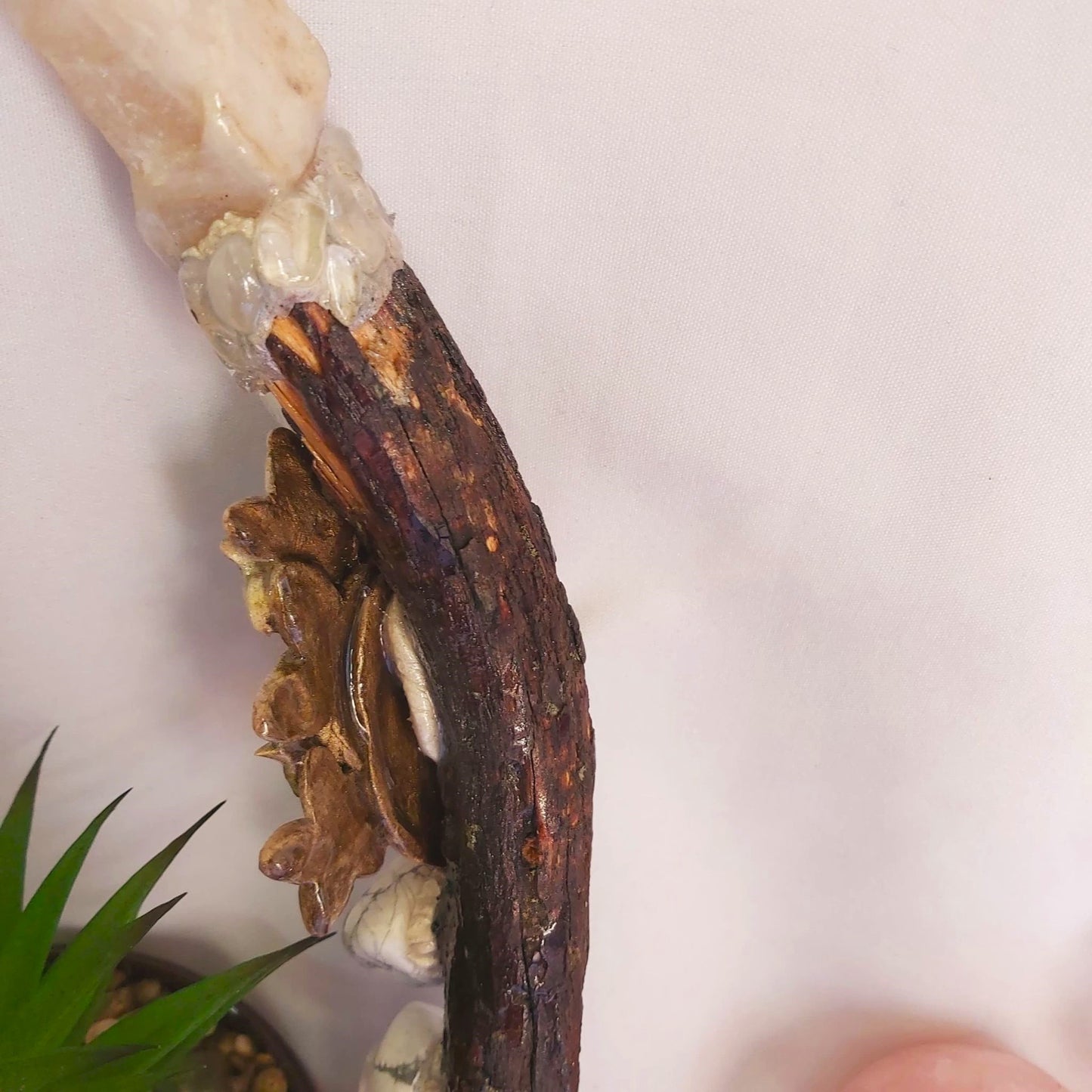 Handmade Pele Clear Quartz & Howlite Gemstone Crystal Healing Wand (#200)